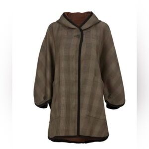 Cabi 4227 Baskerville Topper